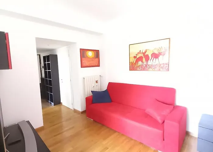 Apartment Center Near Colosseum And Metro A Rom